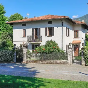  Casa vacanze Foreground - Pet Friendly Stay- Garden-parking-lake View- Bike Friendly House